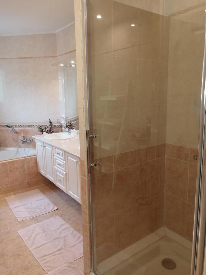 Au Doux Repos Bed & Breakfast Lucbardez-et-Bargues ภายนอก รูปภาพ