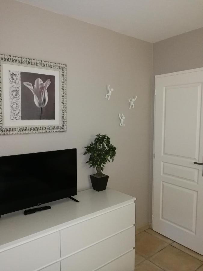 Au Doux Repos Bed & Breakfast Lucbardez-et-Bargues ภายนอก รูปภาพ