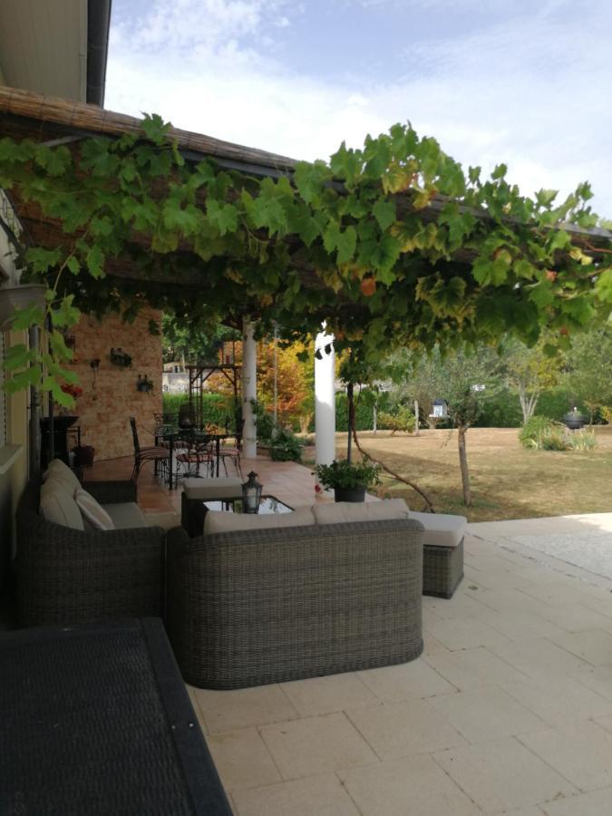 Au Doux Repos Bed & Breakfast Lucbardez-et-Bargues ภายนอก รูปภาพ