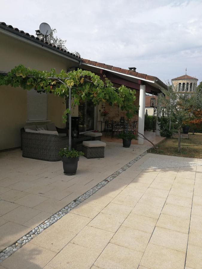 Au Doux Repos Bed & Breakfast Lucbardez-et-Bargues ภายนอก รูปภาพ